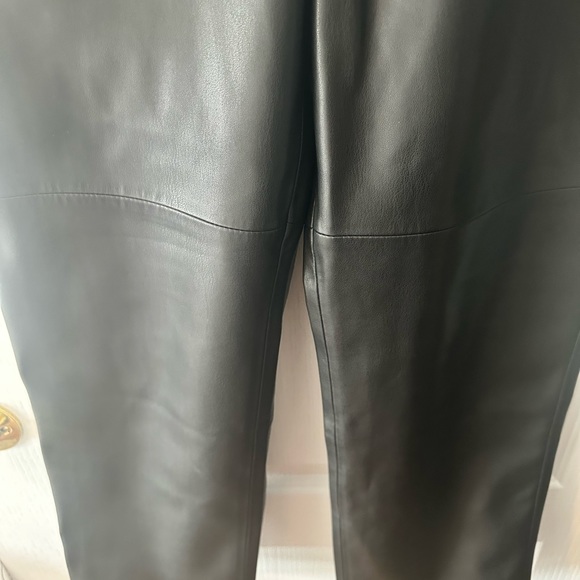 Black faux leather pants from Mango - Picture 4 of 5
